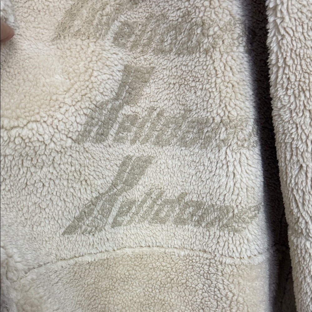 Cozy Shearling-Like Jacket Packets Inside And Out… - image 3